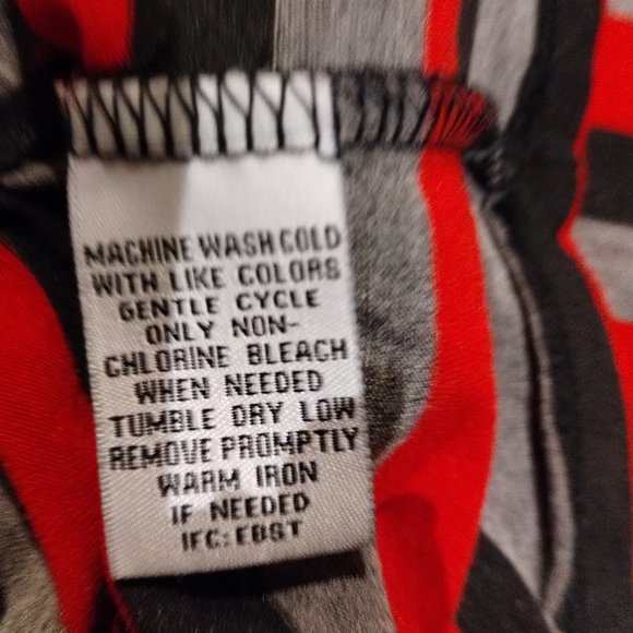 Long Striped T-Shirt MEDIUM Like new with Rouching on the sides - Picture 5 of 5